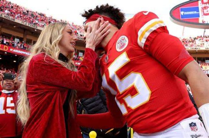 Brittany Matthews Claims Chiefs Were Cheated In Chargers Loss (Photos) 1