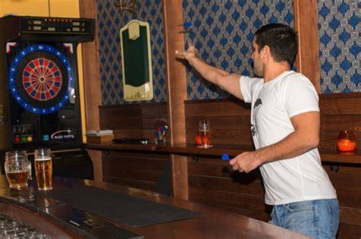 How to Play Darts