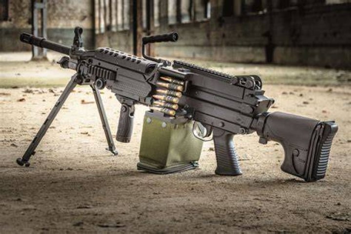 light machine gun
