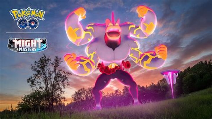 Machamp attacks a Garchomp in Pokemon Unite